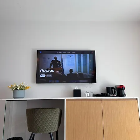 The Metropolitan Tiran