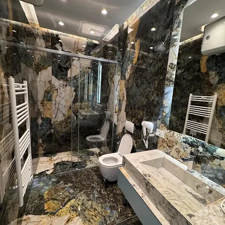 The Metropolitan דירה *