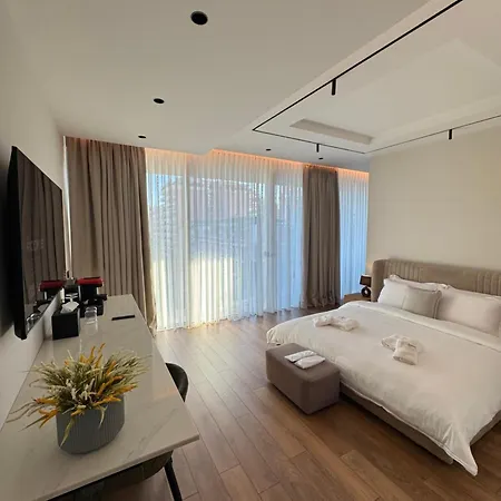 The Metropolitan טיראנה