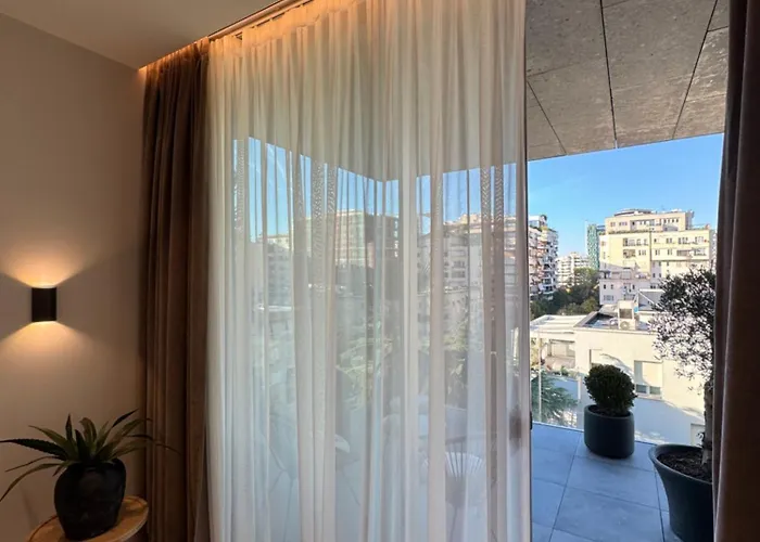 Апартаменты The Metropolitan