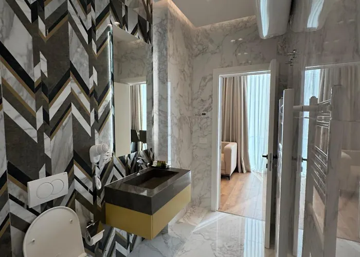 The Metropolitan טיראנה