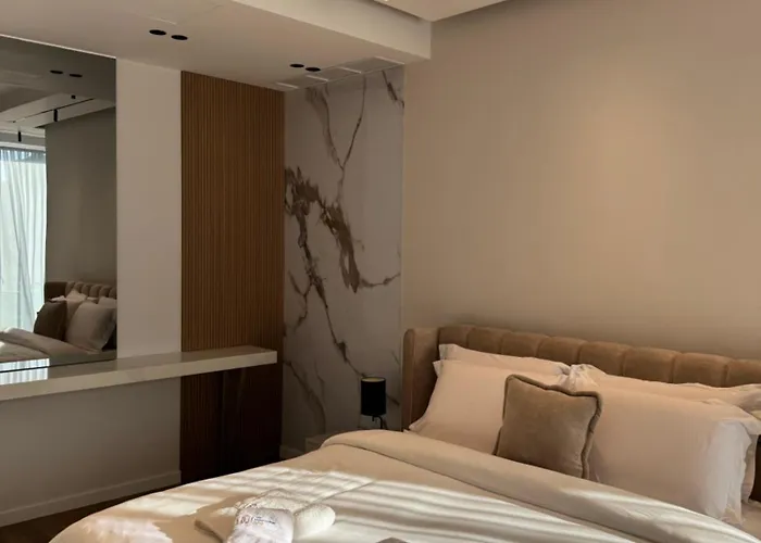 The Metropolitan Apartment
